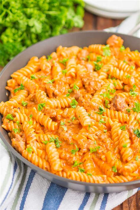 The BEST BEEF PASTA Recipe! You Have To Try THIS! SISIYEMMIE