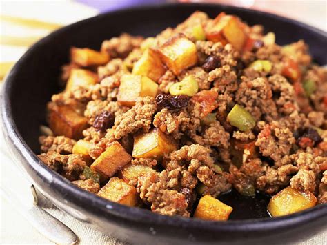 Ground Beef and Potatoes {Easy Ground Beef Dinner}
